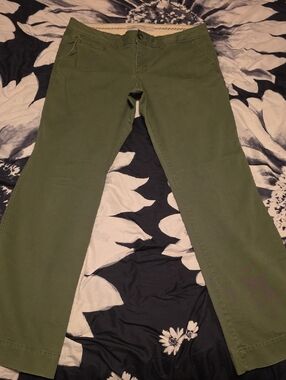 Old Navy Women's Low Rise Sage Green Wide Leg Pants